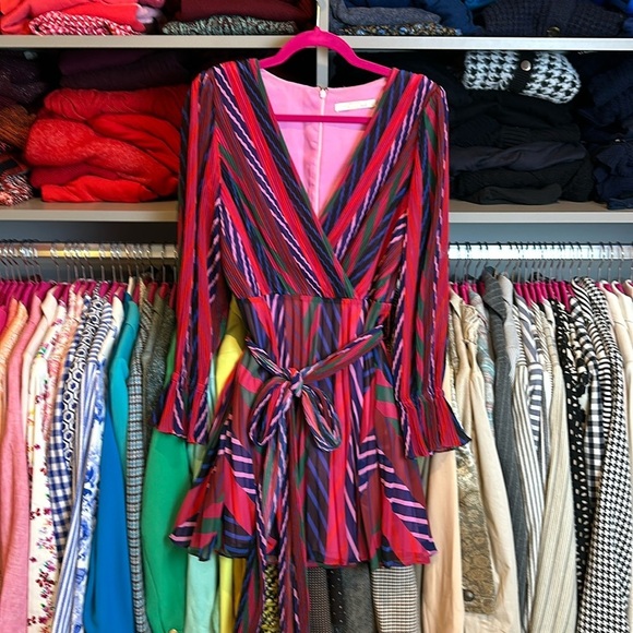 Tallish red multicolored striped long sleeve pleated v neck dress size M - Picture 1 of 3